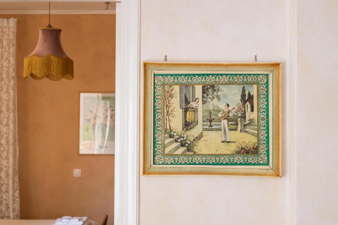 Mediterranean House - 12 Min From Acropolis! Lägenhet Aten Exteriör bild